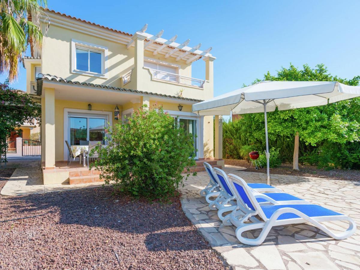 Belvilla By Oyo Villa Mosa Claire Banos y Mendigo Екстериор снимка